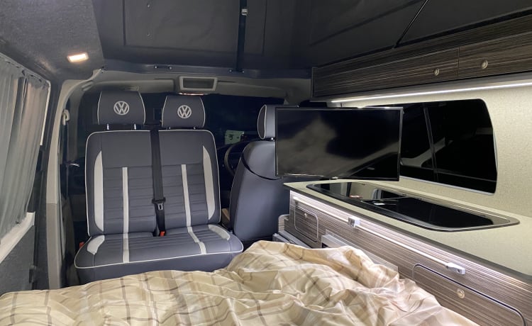 Clyde – Volkswagen 2017 T6 Campervan - Nieuwe professionele conversie