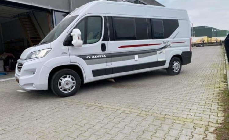 Adria bus camper 2 pers