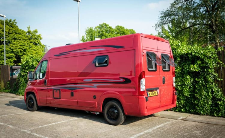 Samuël – Camperbus Off-Grid costruito nel 2023