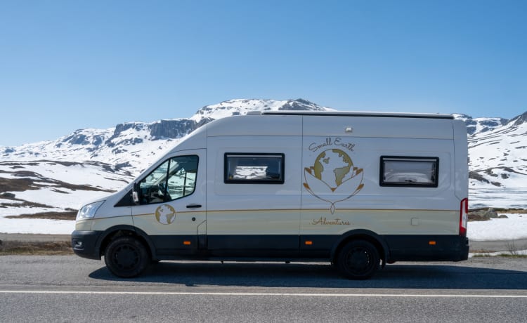 Miley – 4pers. Luxury camper bus 2022