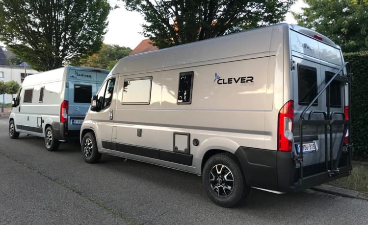 CamperVan 924 – Clever Vario Kids, 2 or 4 sleeping places, brand new, quiet engine!