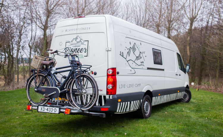 Camper Pioneer – Ga op avontuur met onze buscamper Camper Pioneer