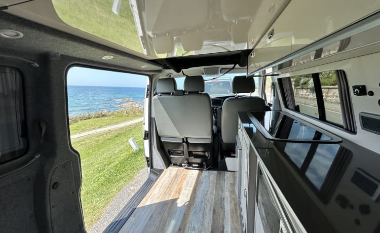 Aggi – Pick me, pick me!! 2021 (VW T6.1) NEW prof conversion - N. Devon