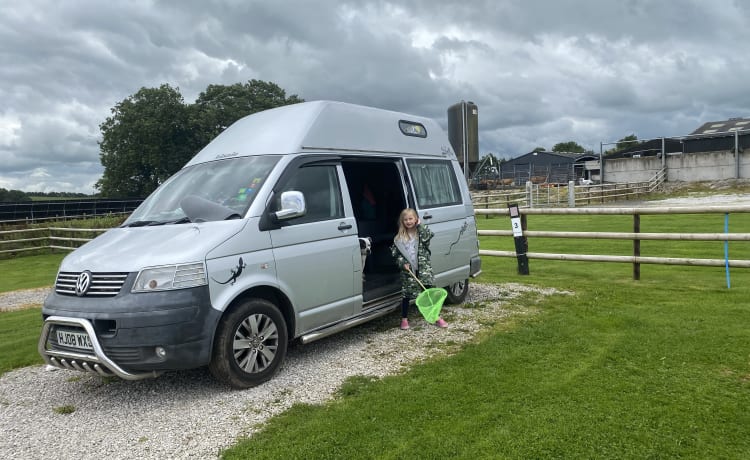 Lizzie  – 4 berth Volkswagen campervan from 2008