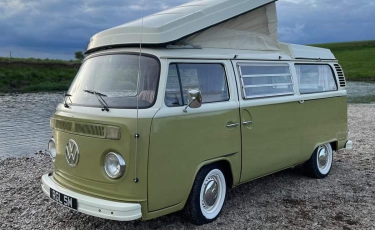 1973 Volkswagen Camper T2 Devon Bay 