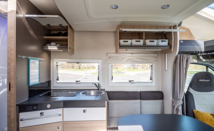 Camper Bobby – Luxury on wheels - Challenger 4P FULLY EQUIPPED ! Ready to go !