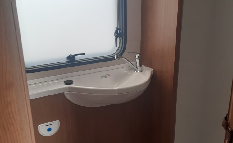 edinburgh  – 4 berth imala 