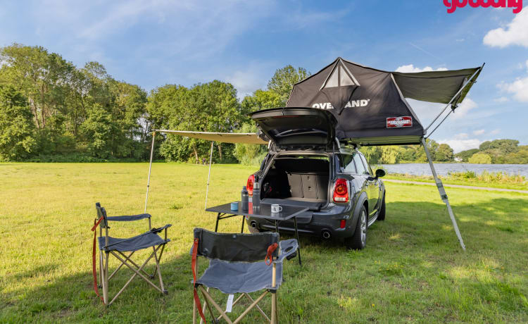 Camperman – Op avontuur met de Camperman: Mini Countryman met luxe daktent