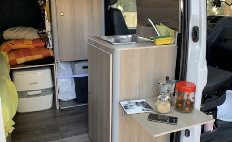 VitoVan – Freddy - Mercedes Vito camper voor twee personen