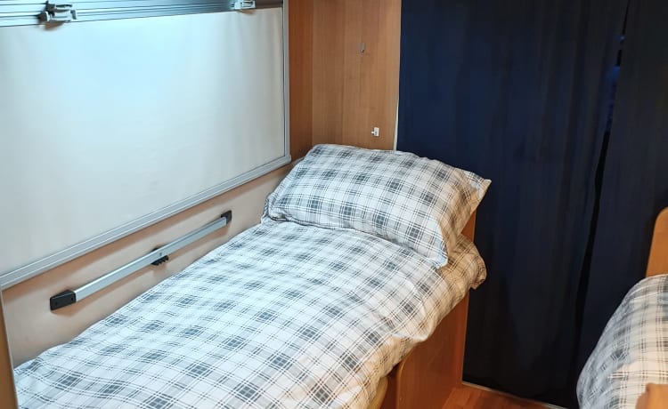 Frankie G – Frankie is our beautiful & flexible 6 berth Motorhome.