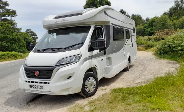 Gloednieuwe Roller Team Autoroller 707 luxe camper