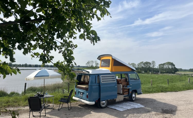 Mr. Blue Sky – Volkswagen T2 Westfalia oldtimer camper