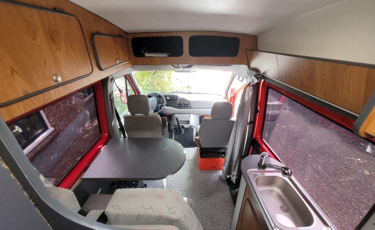 Big Red – Stoere en ruime Volkswagen LT Campervan