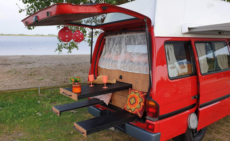 Super cooler Retro Bus Camper