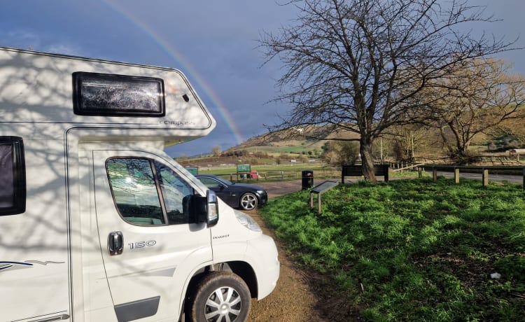 AMY – 4 berth Peugeot alcove from 2007