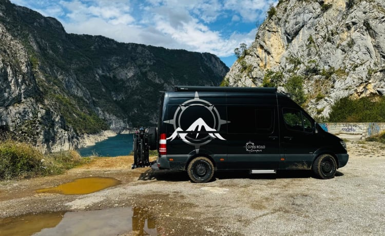 Mercedes Open Road adventure –   MERCEDES automatic ADVENTURE BUSCAMPER EXTRA LONG BED 165hp 