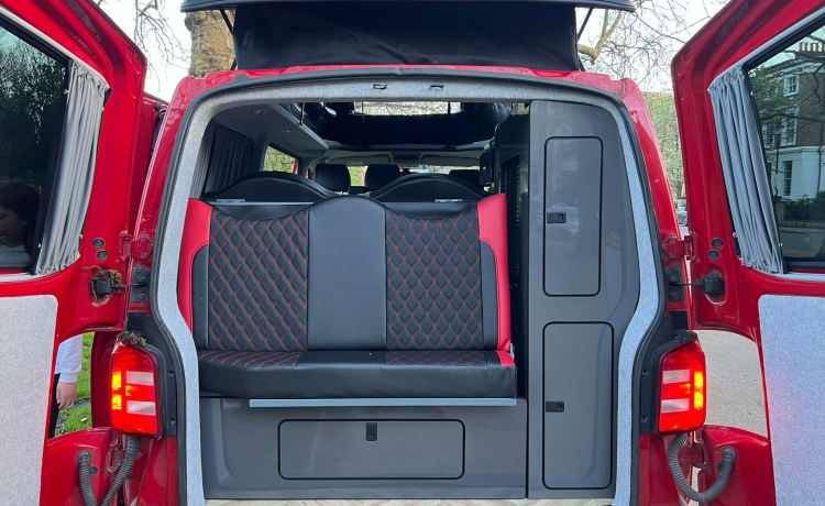 Ruby – Automatic VW T6 4 Berth Campervan with Poptop & Heater 