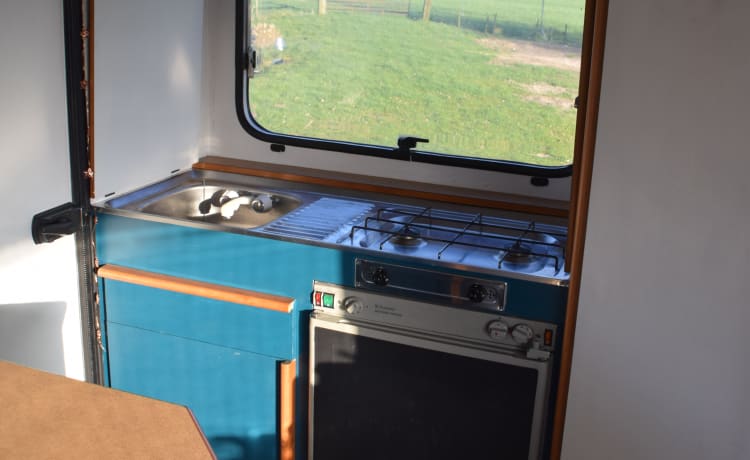 Maeve – Camper con forno a legna