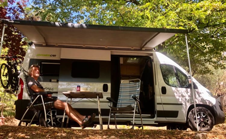 Freedom – Hymer camper bus gratuito 600 anno 2018