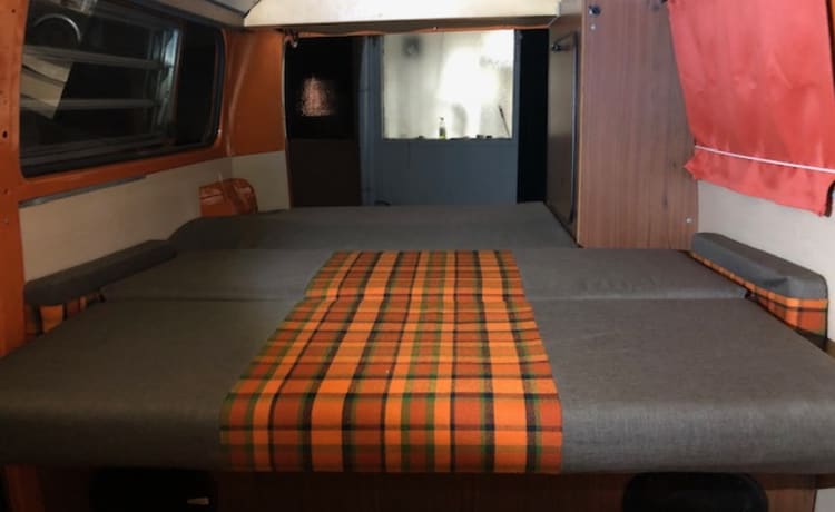 Orange  – Orange rétro tendance camping-car Volkswagen T-2