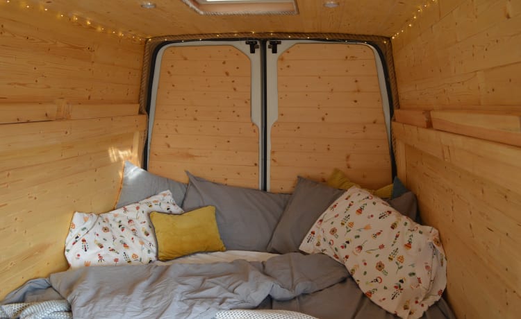 Iris – Quirky campervan designed for couples, families or anyone