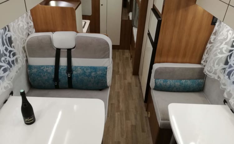 Rimor Laju – Spacious and new family camper for max. 6 people