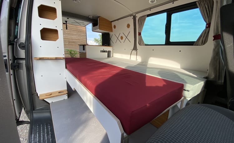 OTAGO – 3-seater fitted van - PARIS