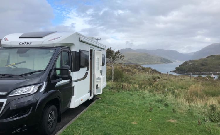 Kelsee – Kelsee 4 berth Elddis 155 Evolution Coachbuilt 2019