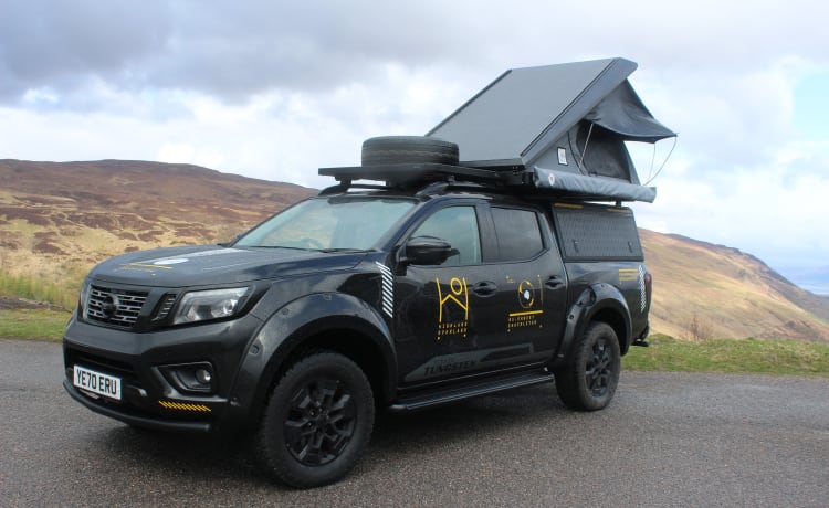 Highland Overland - Shackleton  – Overland Trucks te huur in de Schotse Hooglanden (Inverness Airport)