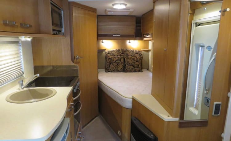 Wilma – Go OUT OUT in Wilma, 2 Seat belt, 4 berth Other semi-integrated from 2011