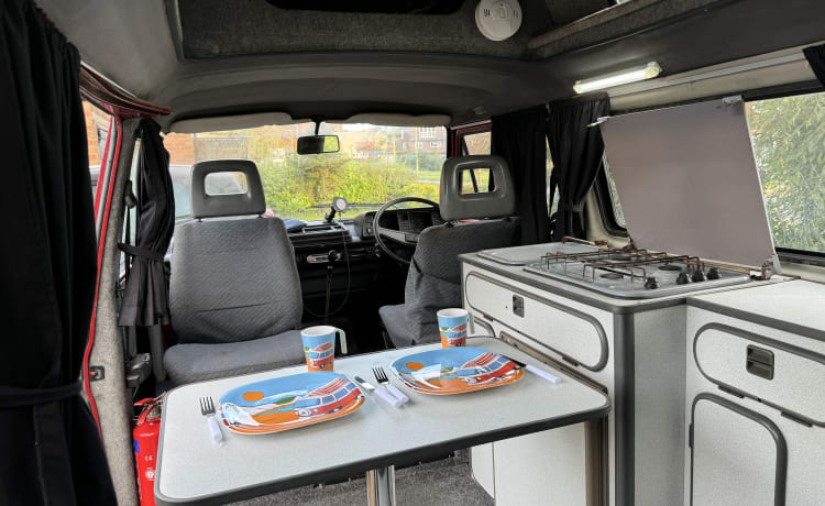 Bilbo – Off-grid VW-camper met 4 slaapplaatsen