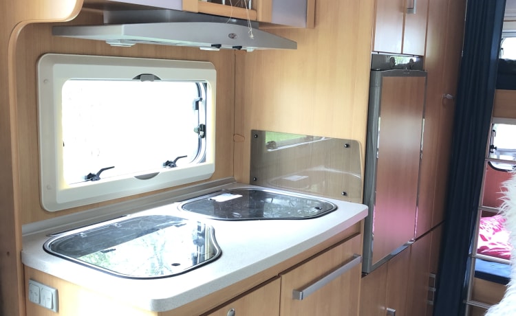 Beautiful and spacious family camper