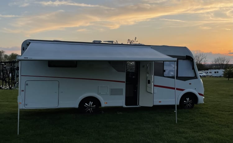 Sunny – Luxury A-Class Sunlight Motorhome 