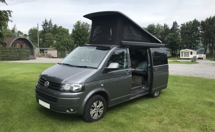 Herdy – 4 berth Volkswagen campervan