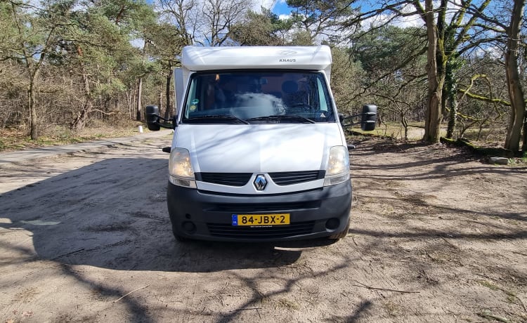 SKY Traveller – Ruime camper voor 2 personen met 2 aparte bedden