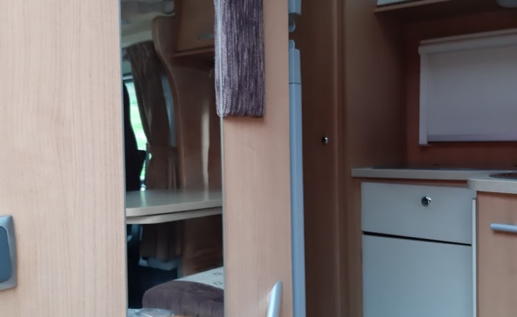 Motorhome Chausson 4 places and 4 beds