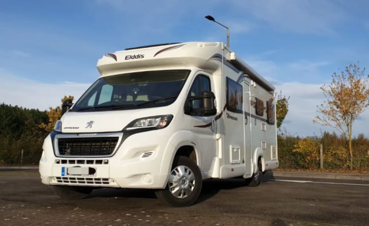 Polaris – "Memories for Miles" in this 6 berth Adventure Companion