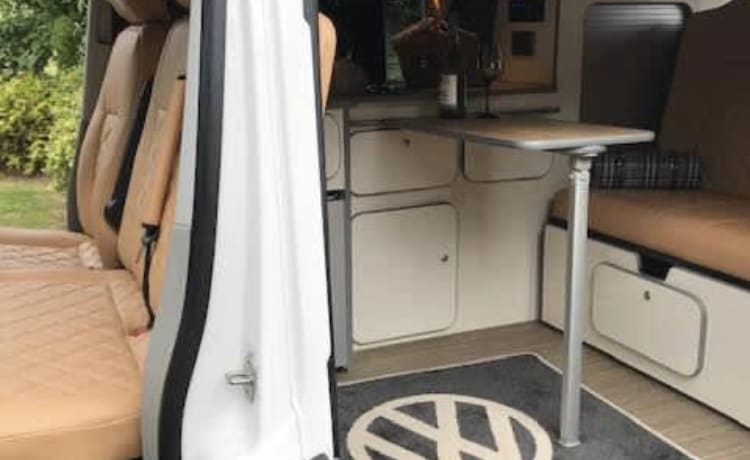 4 berth Volkswagen bus from 2019