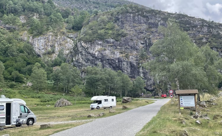 Familiencamper Alcove für 6 Personen - Rimor