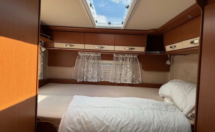 4p Hymer integrated from 2013