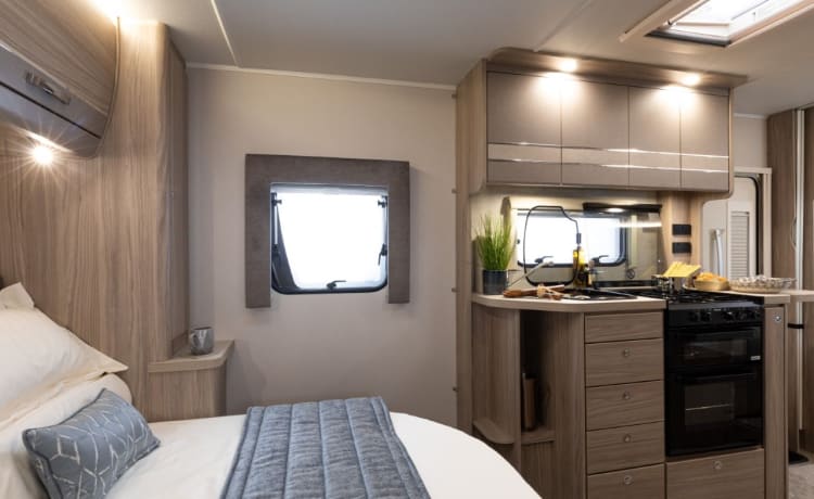 Ted – Elddis Autoquest 150. 2023 Luxe camper met 4 slaapplaatsen. Bekend als ''Ted''.