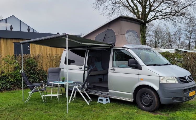 4 persoons Volkswagen Transporter T5 