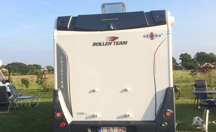 Family motorhome is waiting for family to discover Europe together