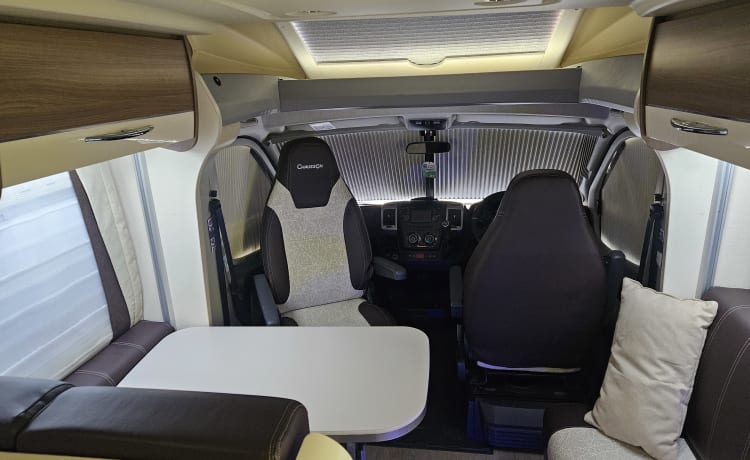 Luxury plus  – 4 berth Fiat integrated from 2015