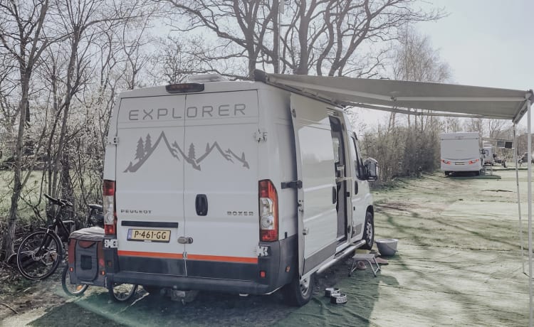 Explorer – Kompaktes Wohnmobil von Peugeot Bus