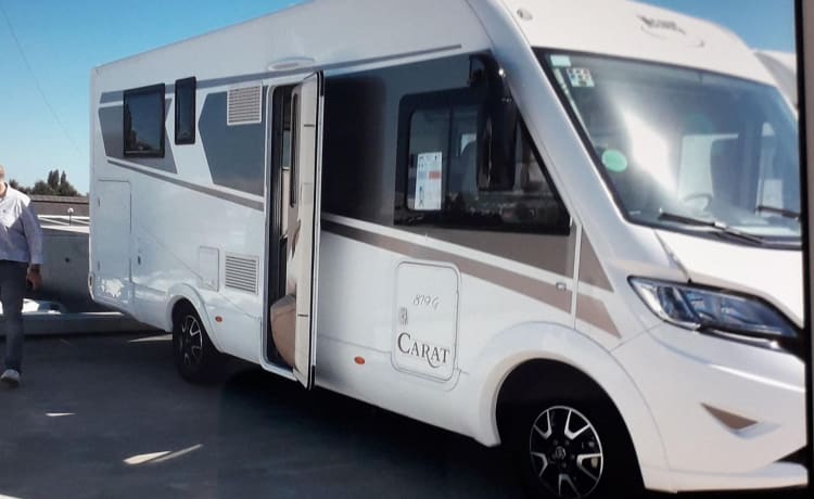 New luxury Integral mobile home Mclouis carat