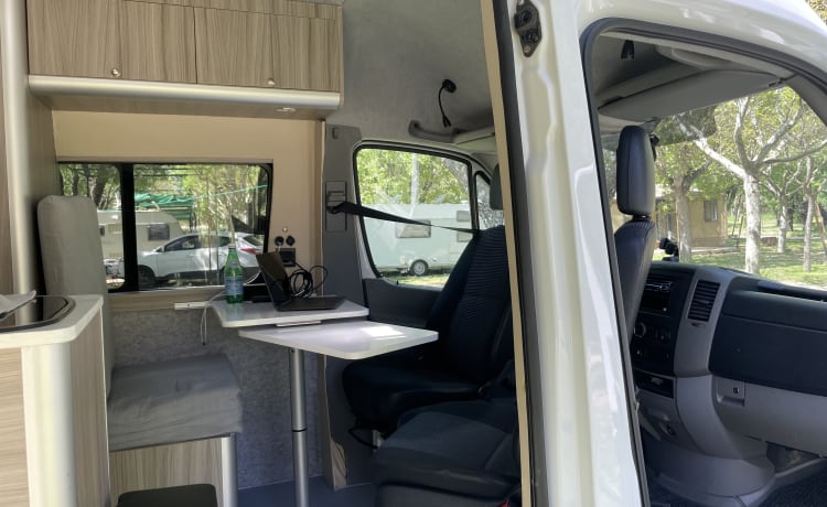 Reachervan – Mercedes-Benz Sprinter für zwei Personen