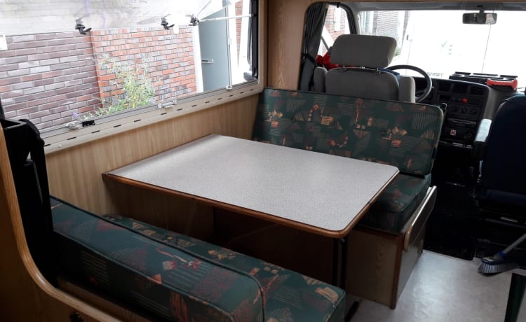 "Sminty Minty" – Nice Fiat Ducato (family) camper: book now until 12-10 and from 24-10