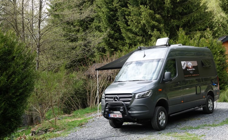 Camping-car 4x4 V6 3000C HORS ROUTE