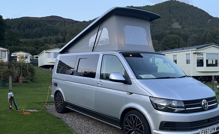 SM Campers – 4 couchettes VW Camper 2018